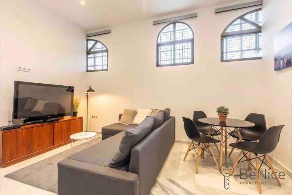 Luxury Apartamento Sevilla Centro -Triana Extérieur photo